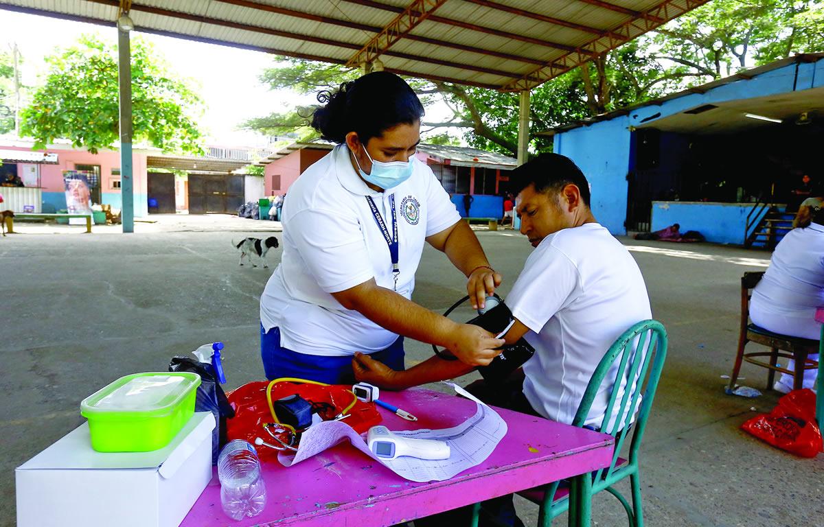 Afectados por lluvias rechazan proselitismo en los albergues
