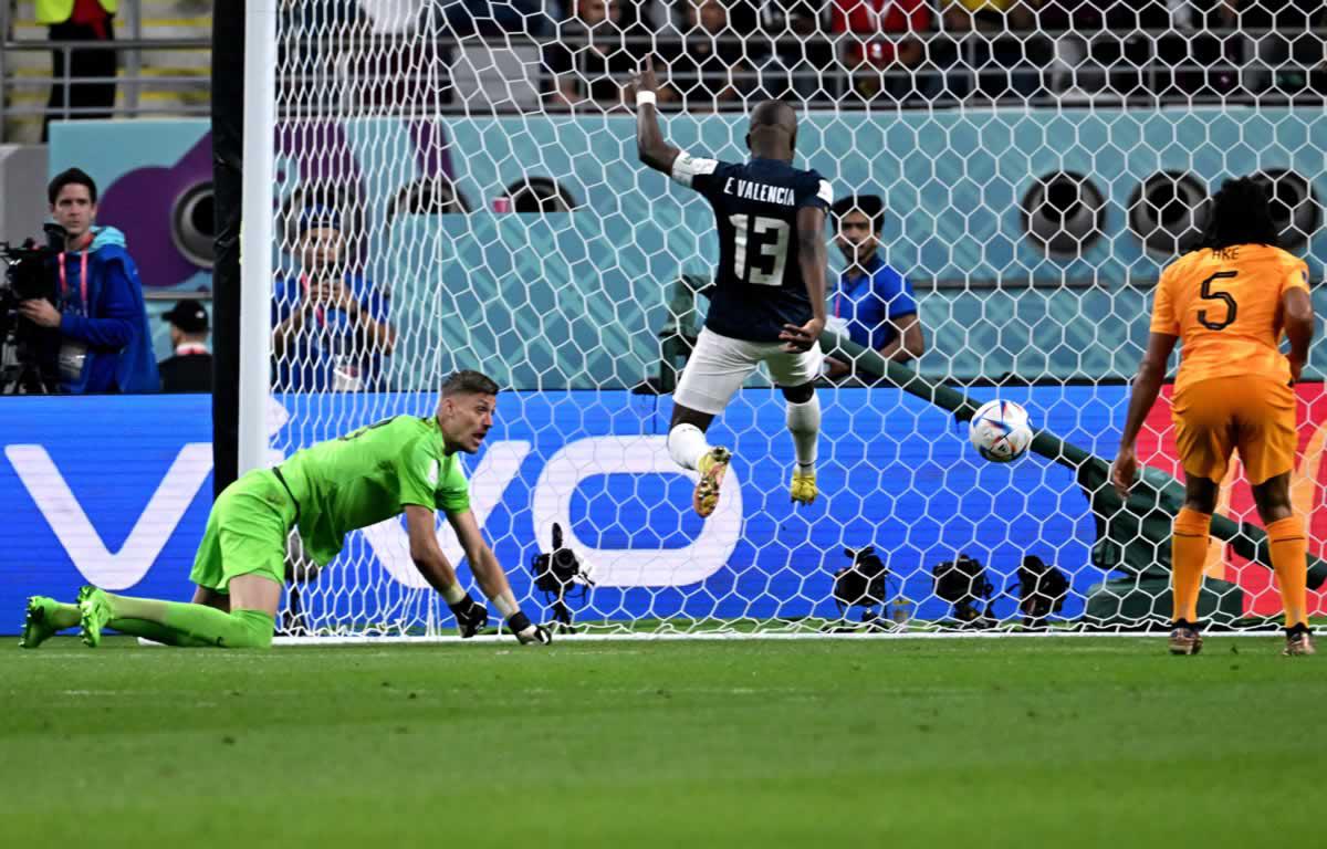 Enner Valencia sostiene a Ecuador y frustra a Países Bajos