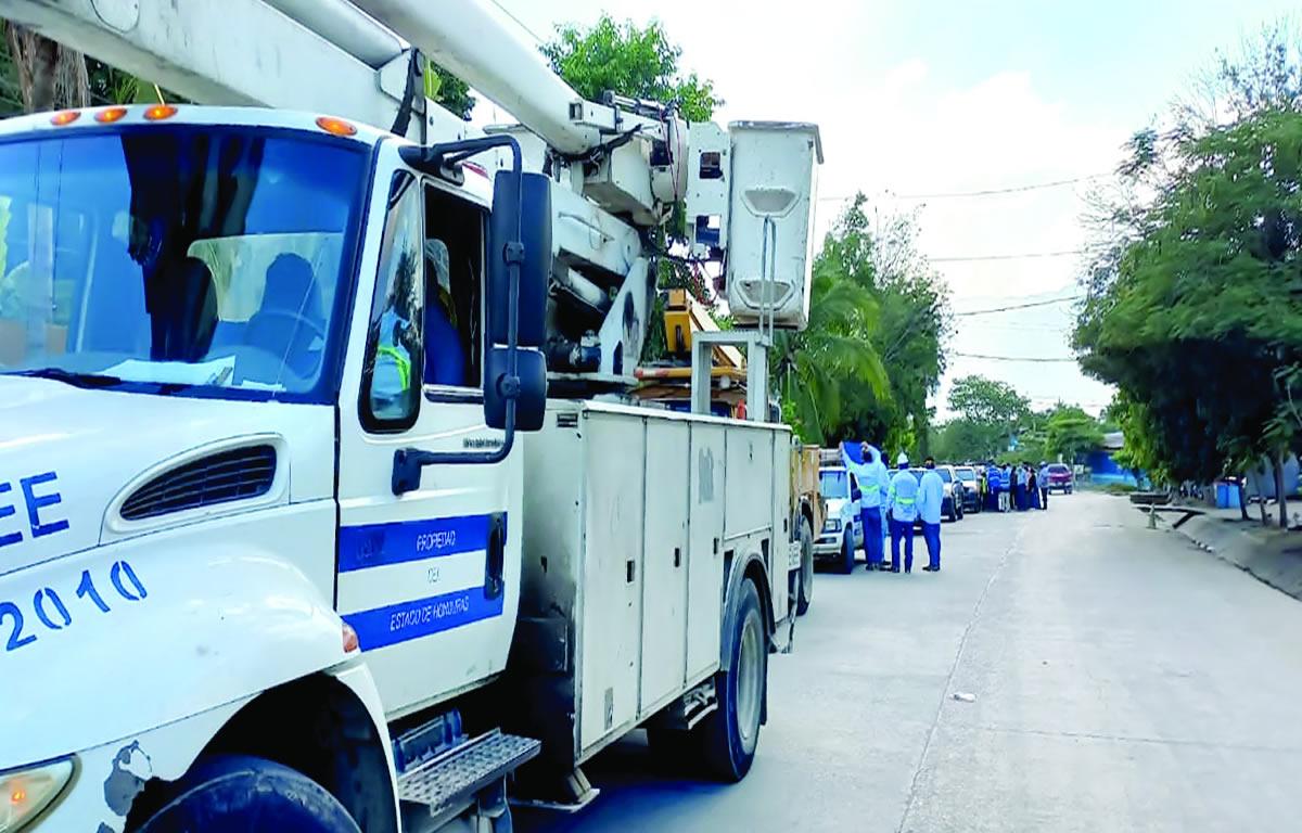 Más de 50 colonias sin energía este viernes