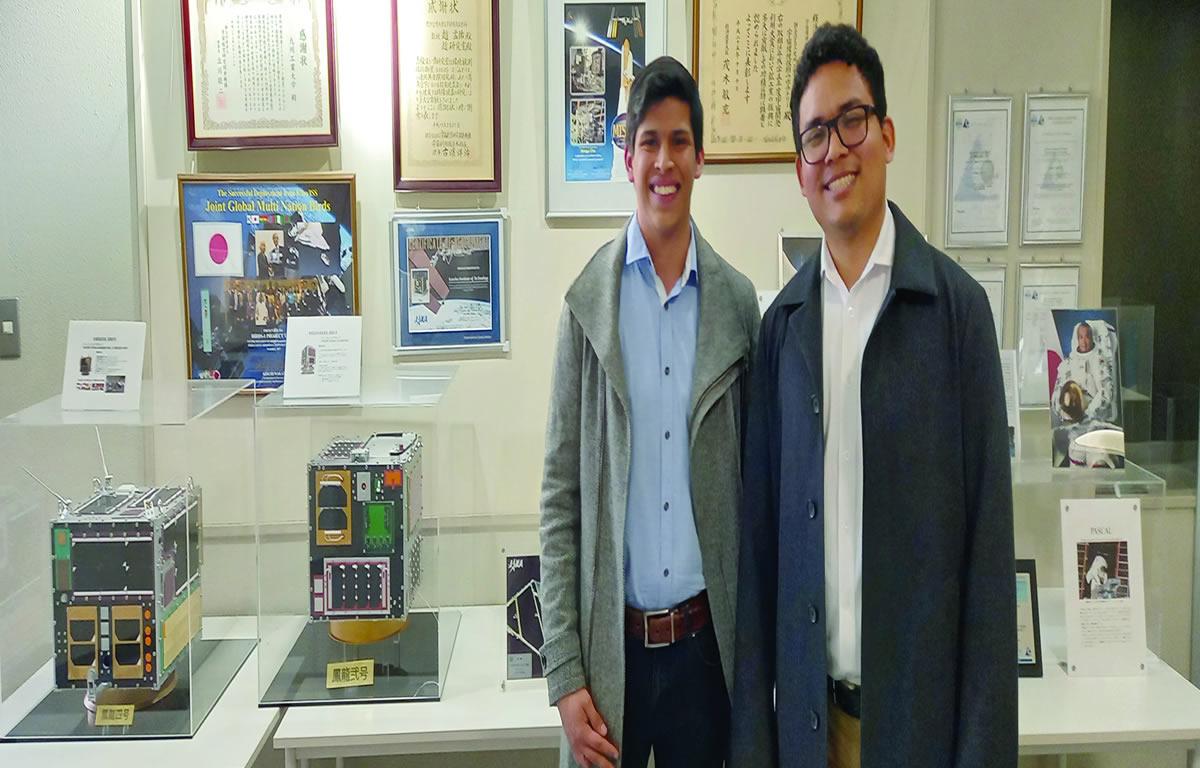 Hondureños que estudian en Japón diseñan satélite artificial