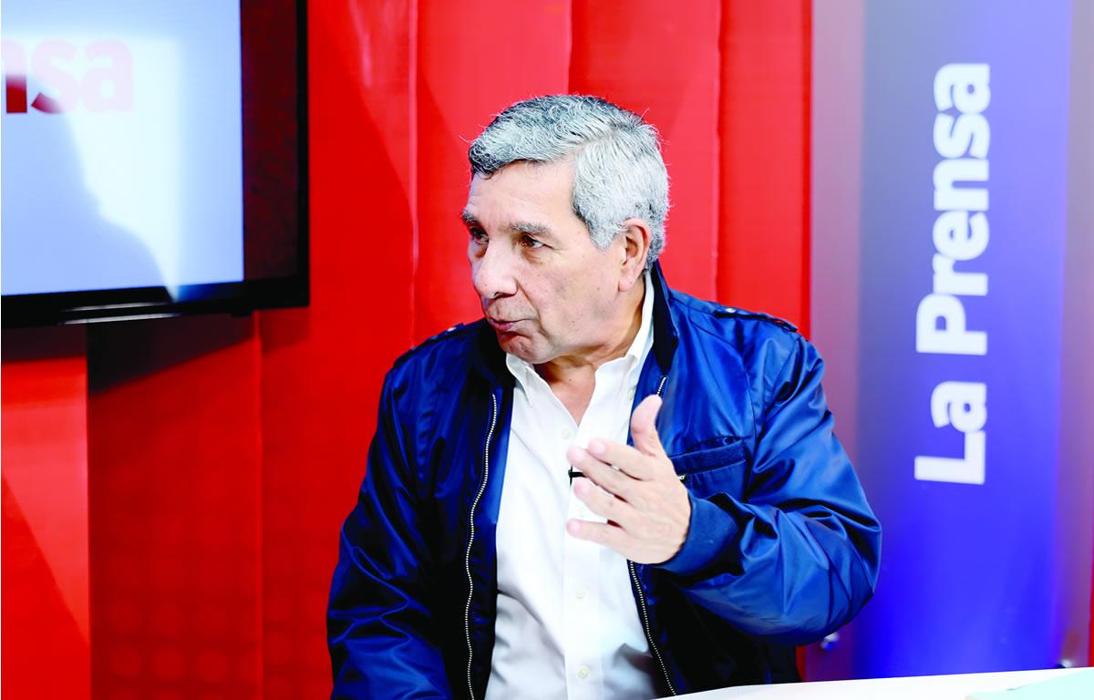 “Es duro ver a un niño mutilado por cohetes”: Guillermo Peña