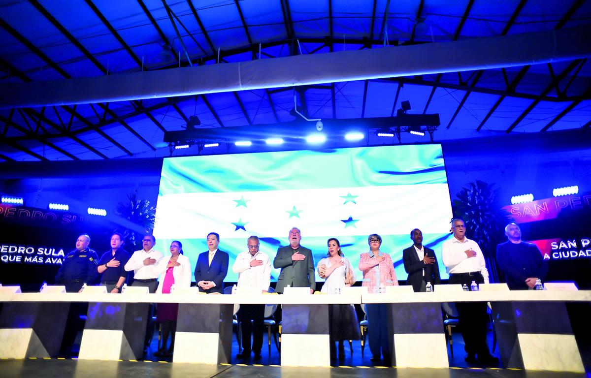 Estuvieron presentes empresarios, representantes de Corea y EUA, además de fundaciones y organizaciones que han apoyado esta área.