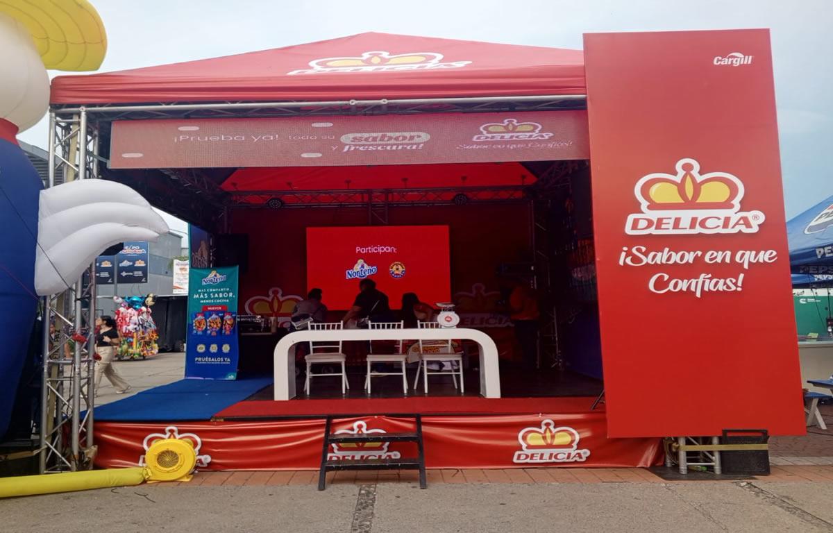 Pollo Norteño y Delicia entregan premios de L10 mil en Expojuniana