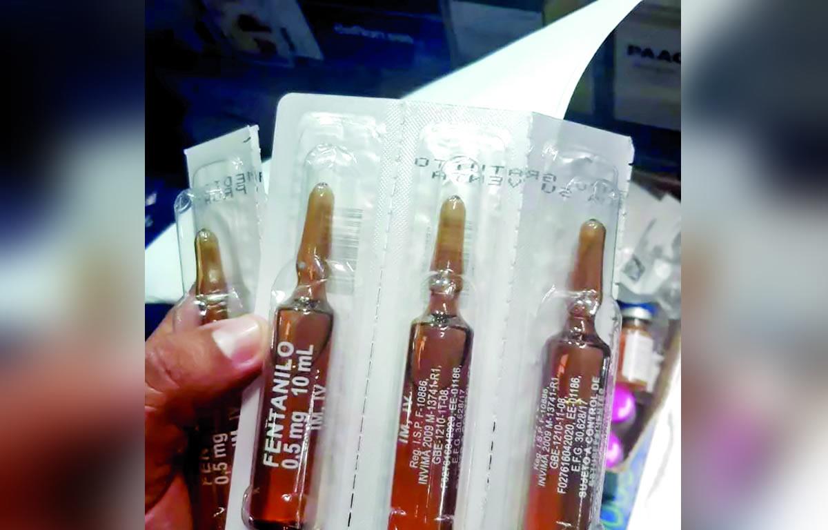 <b>El fentanilo de uso médico es legal y el fentanilo sintético es hecho por los cárteles.</b>