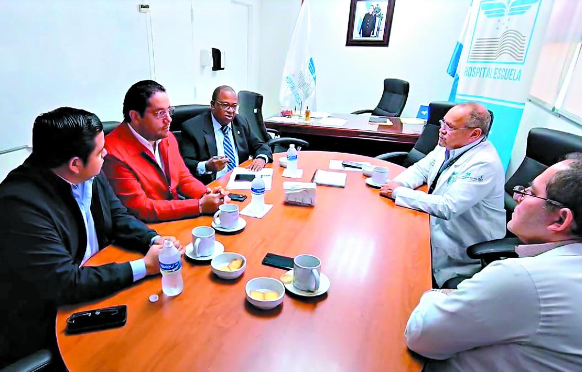 Critican a ministra por minimizar la falta de algodón en hospital