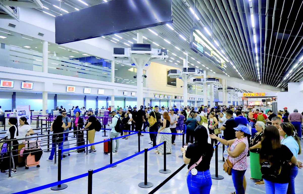 Aerolíneas aumentan vuelos por la temporada navideña