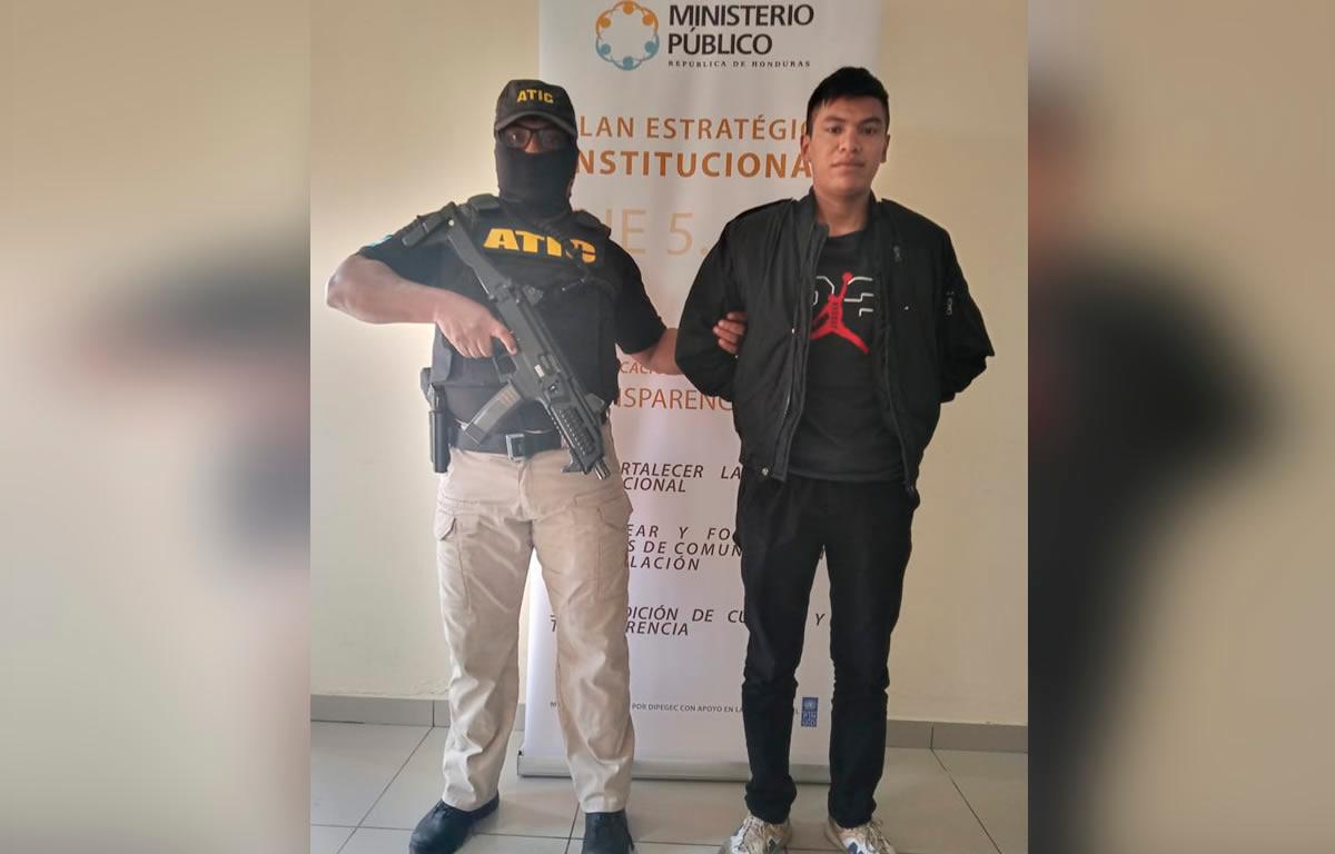 Acusan a policía de violar a joven detenida en Siguatepeque