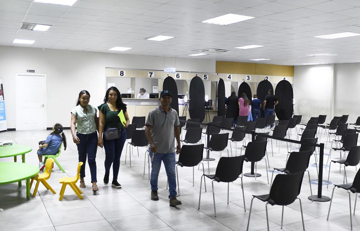 Para el día siguiente salen citas para pasaportes