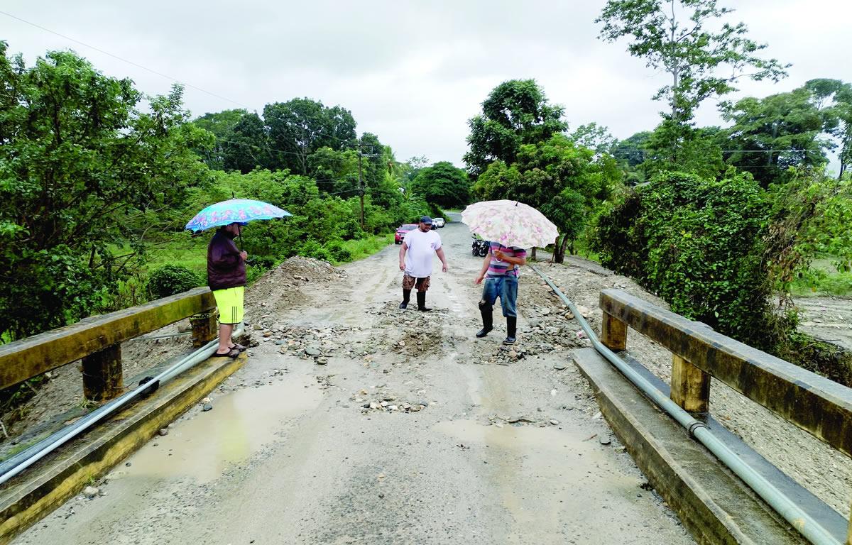 Espartanos agradecen respuesta en reparar puente dañado por Sara