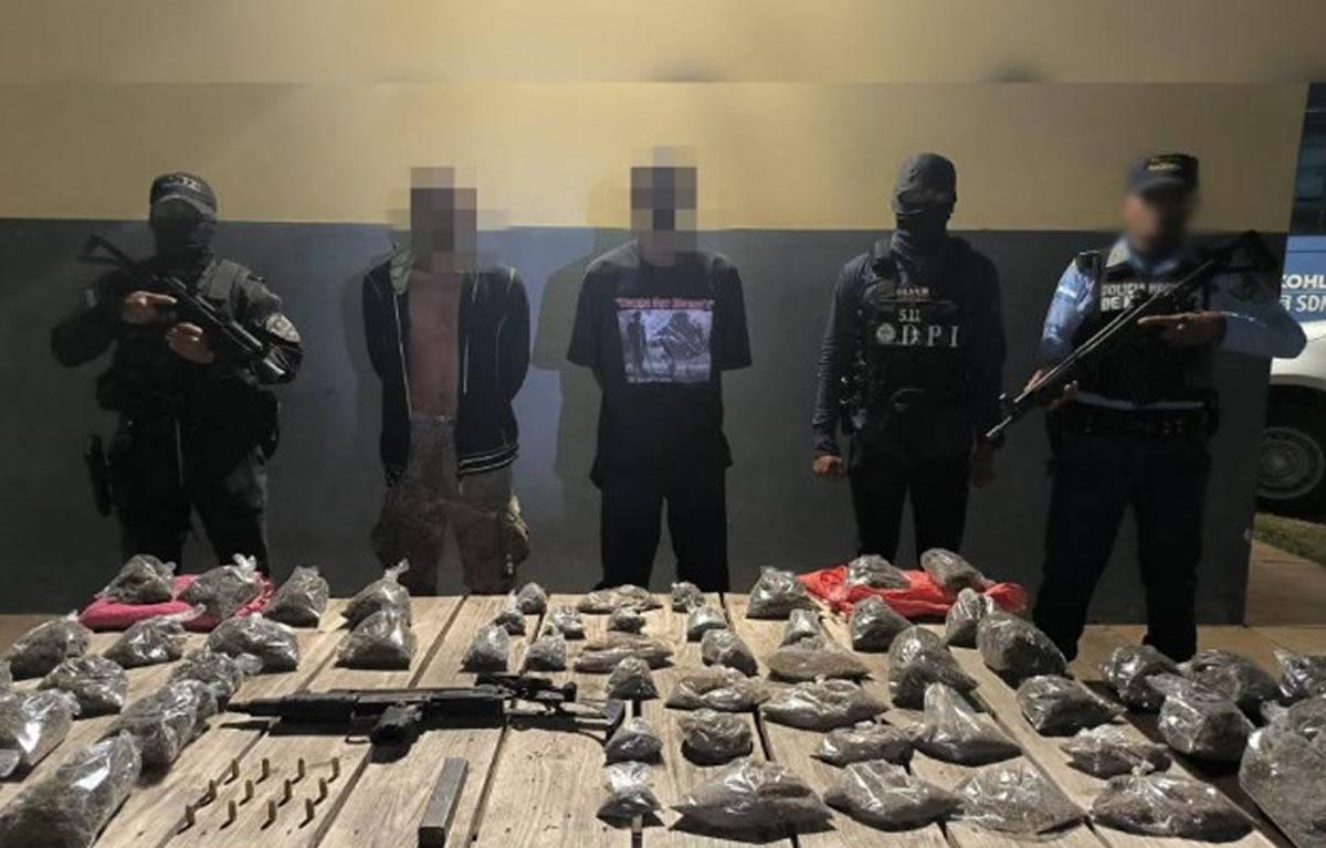 Con mini Uzi y droga caen los de la banda “Los Licona”