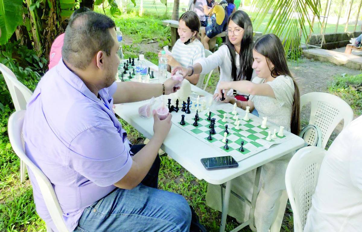 $!Clases de ajedrez.