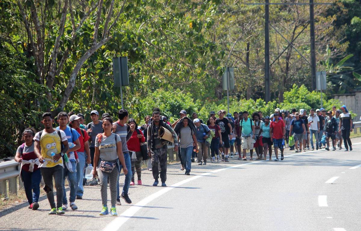 Primera caravana migrante del año parte con 1,000 personas del sur de México