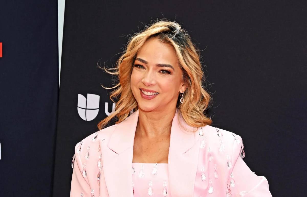 Adamari López defiende a Fátima Bosch: Ya basta de hacerle preguntas