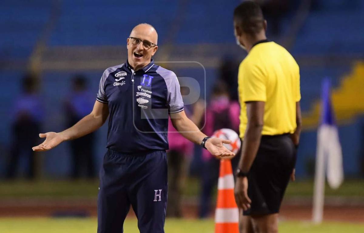 Fabián Coito previo al duelo ante México: “Es pronto para considerarse descartado”