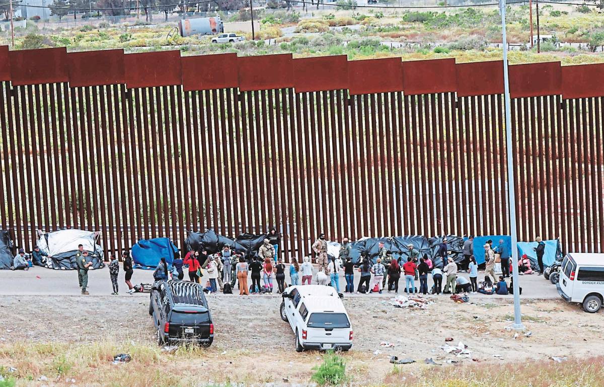Más de 84,000 hondureños fueron detenidos en la frontera sur de EE UU