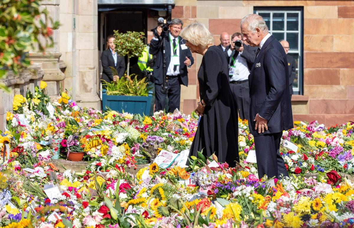 Turquía envía un millón y medio de claveles al funeral de Isabel II