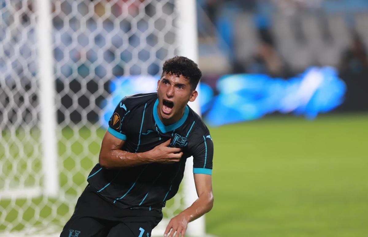 José Mario Pinto podría ser uno de los posibles reemplazos de Romell Quioto.