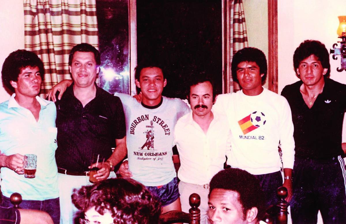 Nazar junto al Macho Figueroa en plena concentración con la Selección de Honduras en el Mundial de España 1982.