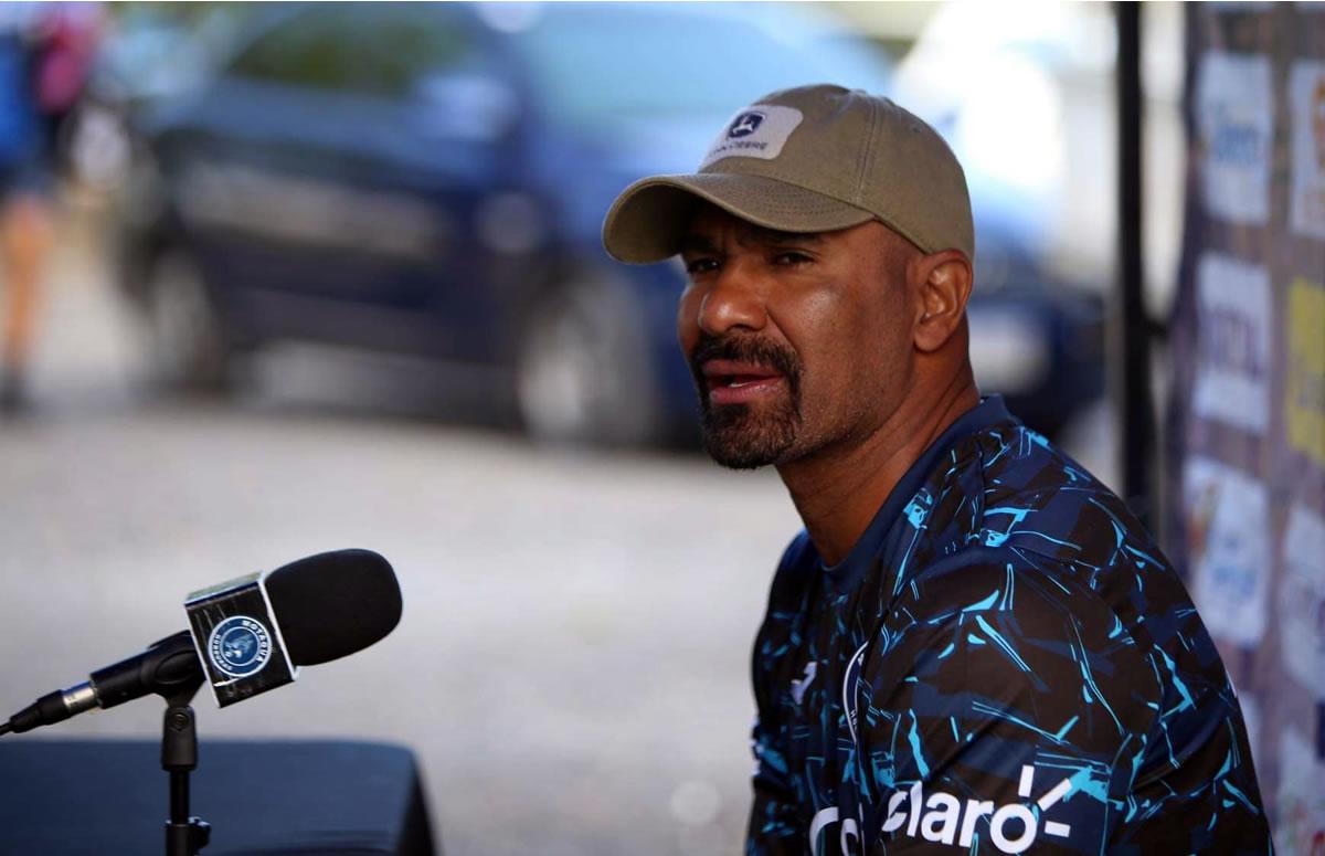 Ninrod Medina sale en defensa de Diego Vázquez