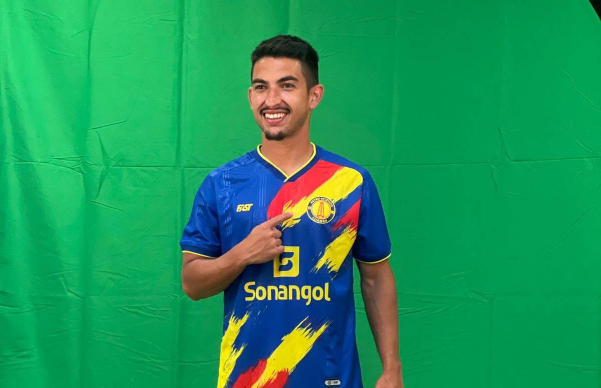 Jonathan Rubio se siente muy feliz con su nueva aventura en Angola.