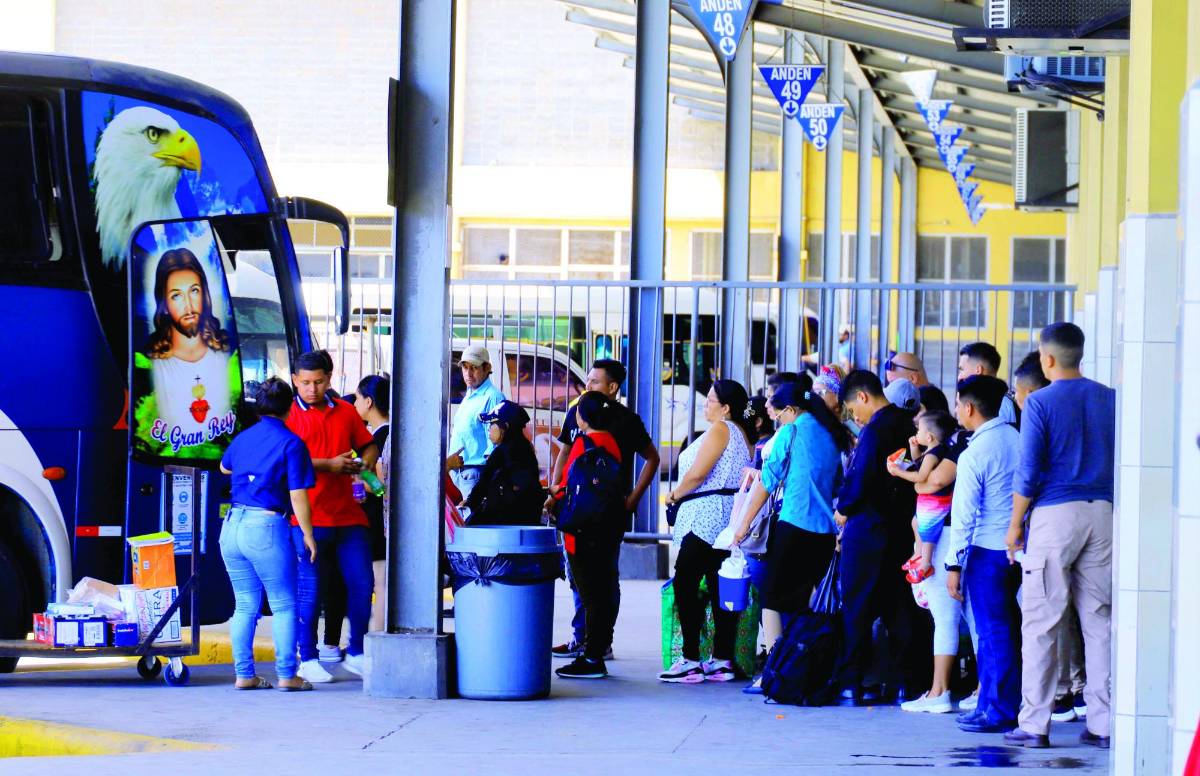 Protestas en Guatemala y visa en Costa Rica impactan en transporte