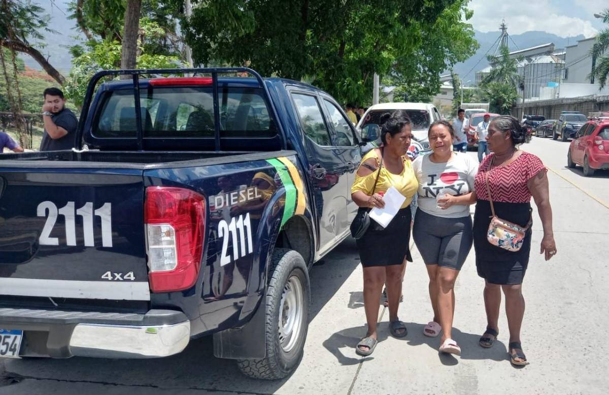 Estaba acostada, escuché unos tiros y dije ‘Aarón’: El presentimiento de la madre de Carita