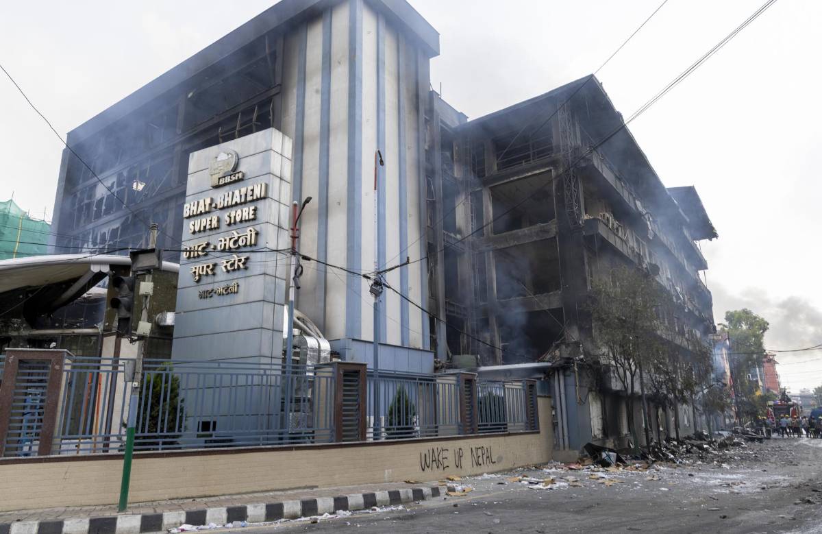 Manifestantes de la Generación Z incendian el Parlamento, el Supremo y un Hilton en Nepal
