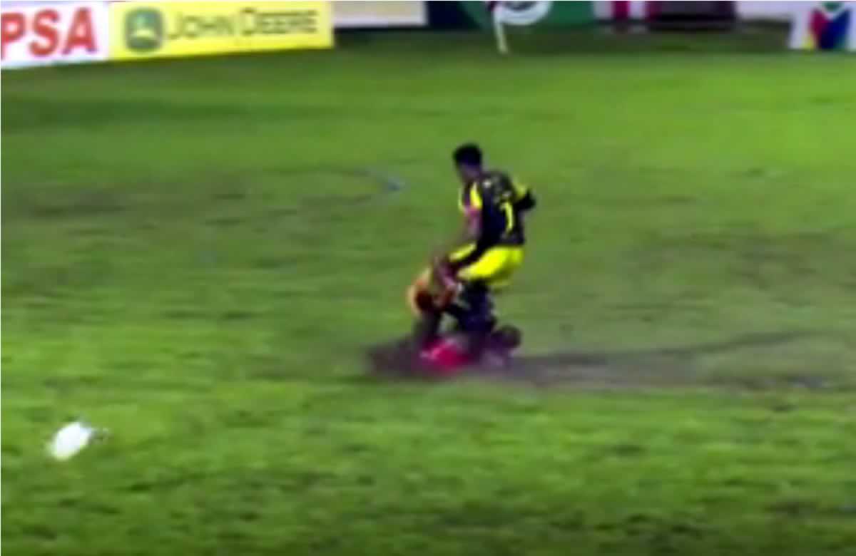 Ni tocó el balón: la rápida expulsión de Franco Güity en Tocoa