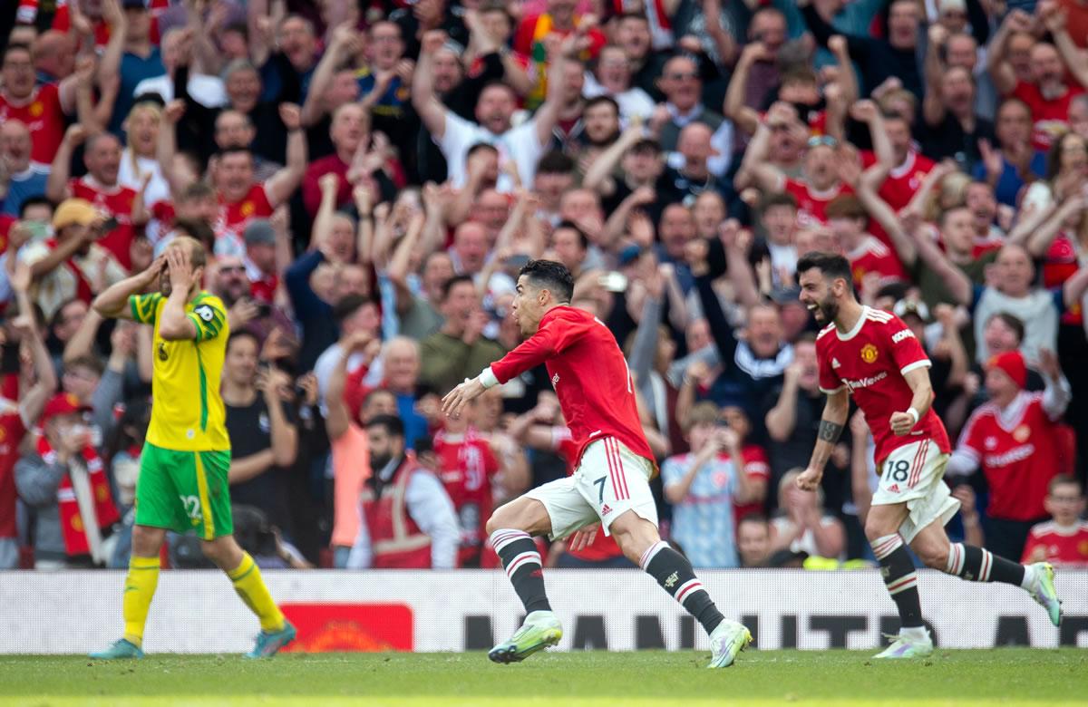 The Portuguese fast bowler runs to celebrate his free kick goal.