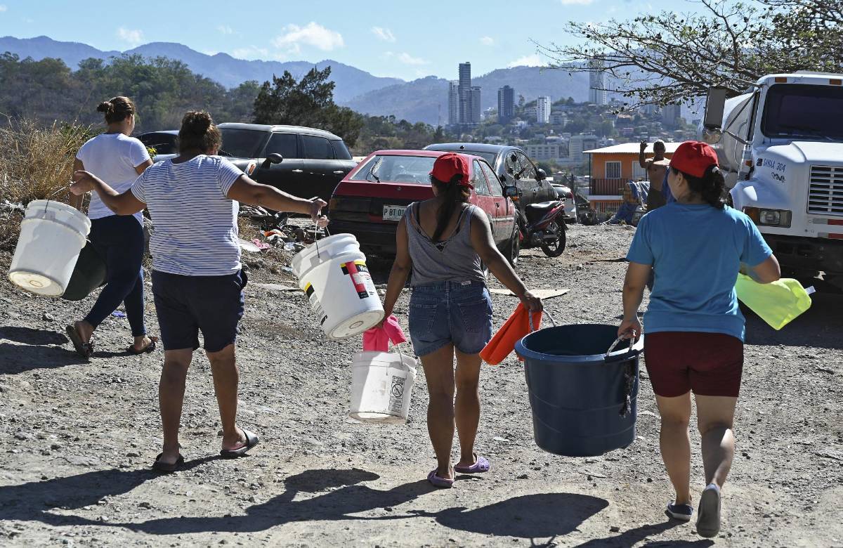 Hondureños recuerdan el Día Mundial del Agua clamando por ella