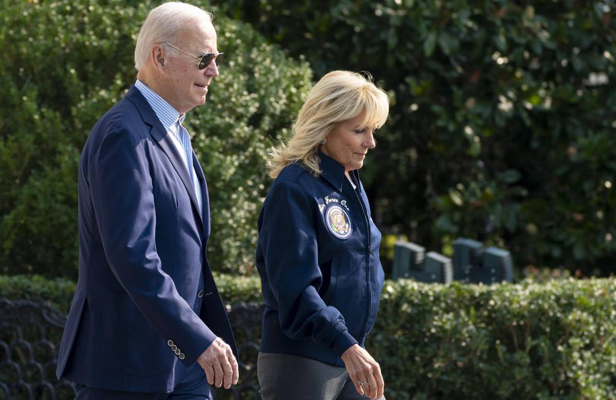 Joe Biden vuela hacia Londres para estar en el funeral de la reina Isabel II