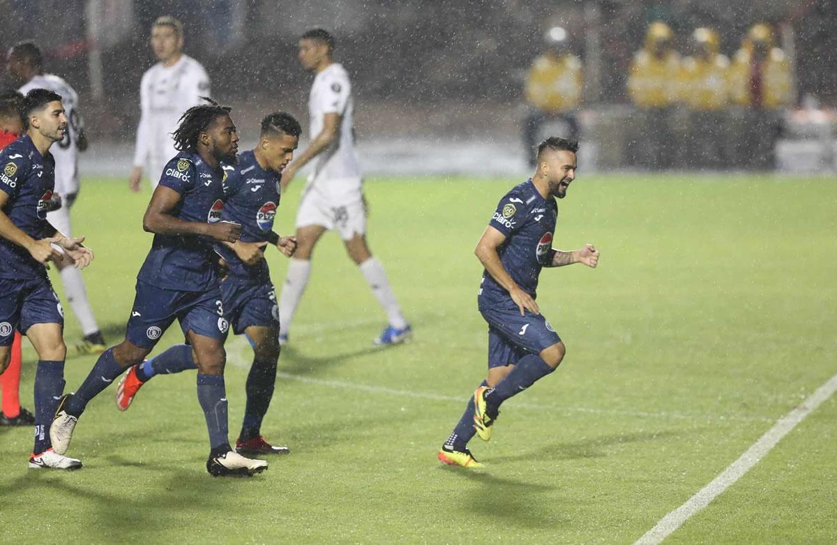 Rodrigo Gómez puso a ganar a Motagua contra el Herediano.