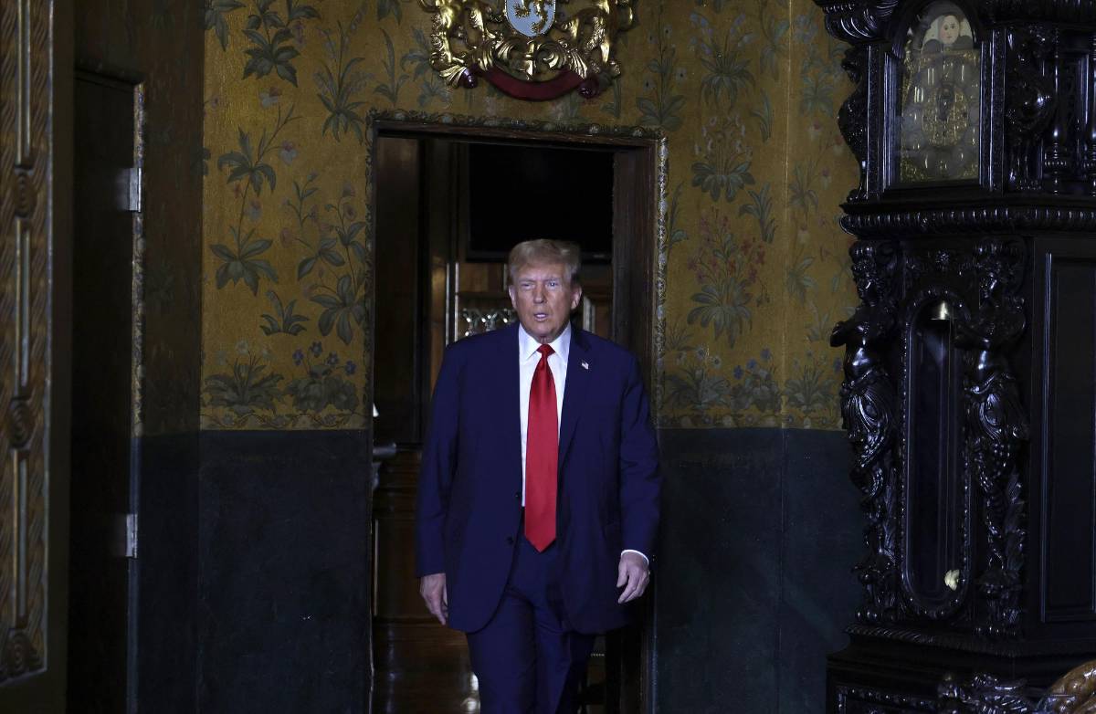 Trump dice que son los votantes y no las cortes los que deben excluirlo de las elecciones