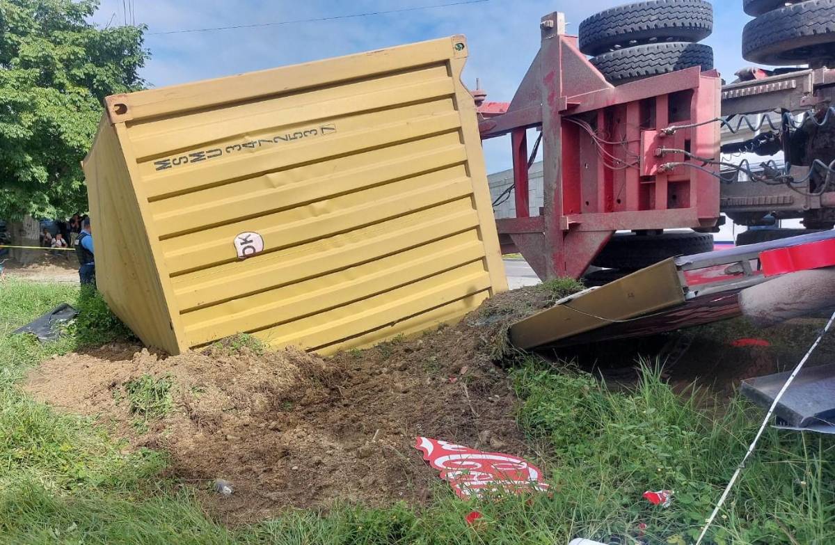 ¿Quién era la mujer que murió aplastada por contenedor en el bulevar del este?