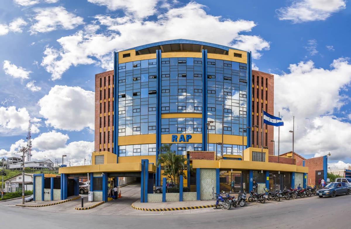 ¿Cuántos beneficiarios reporta el fondo de reserva laboral del RAP?