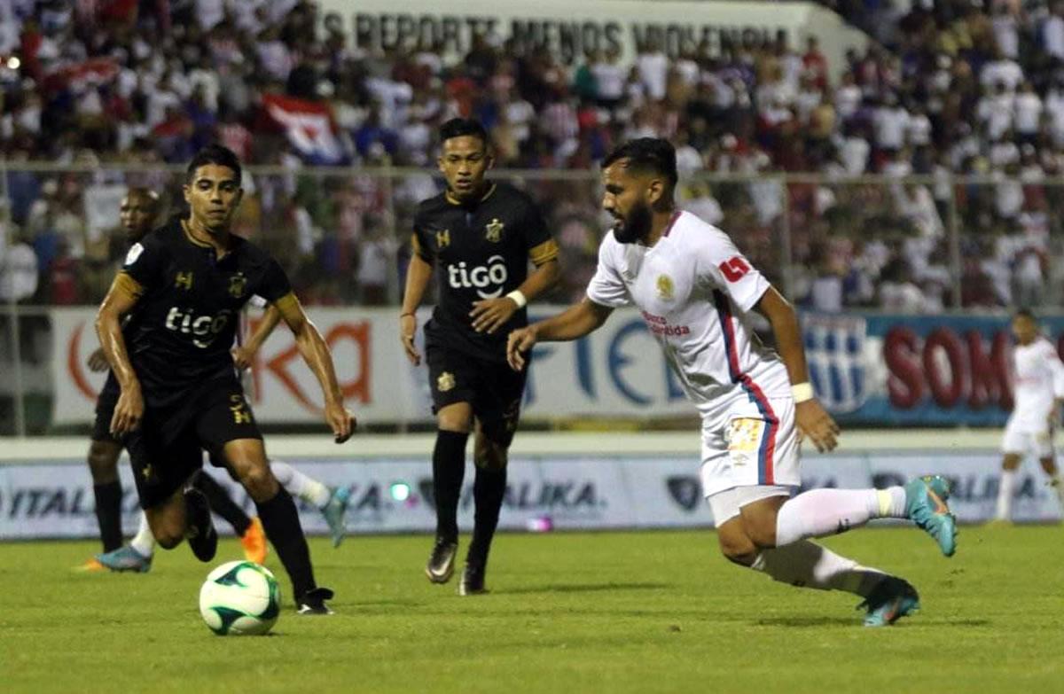 Jorge Álvarez entró en el segundo tiempo, pero no pudo cambiar la historia del partido.