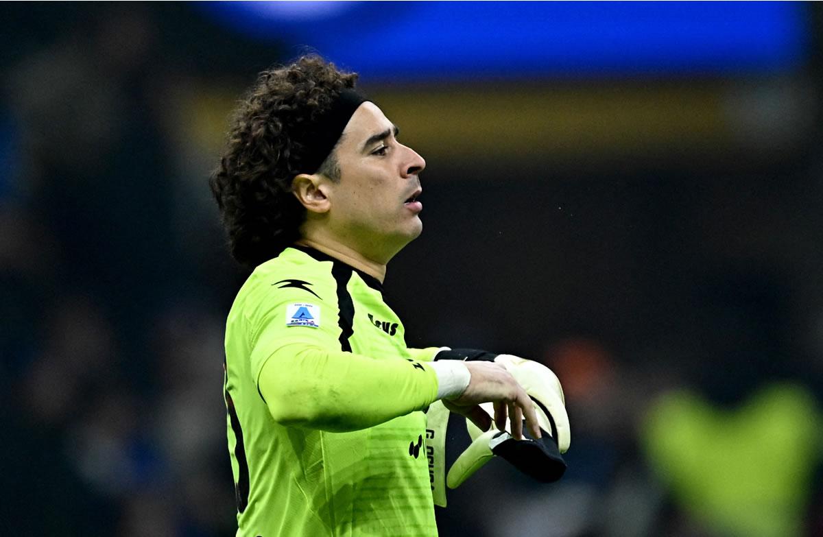 ‘Memo’ Ochoa encajó cuatro goles ante el Inter y su equipo va camino al descenso.