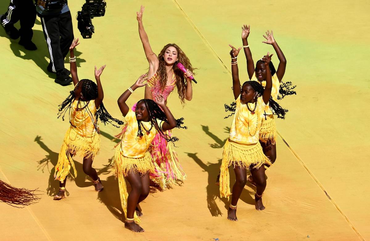 Histórico show en la final del Mundial: Shakira enamoró, sorpresa con Ronaldinho y Ronaldo