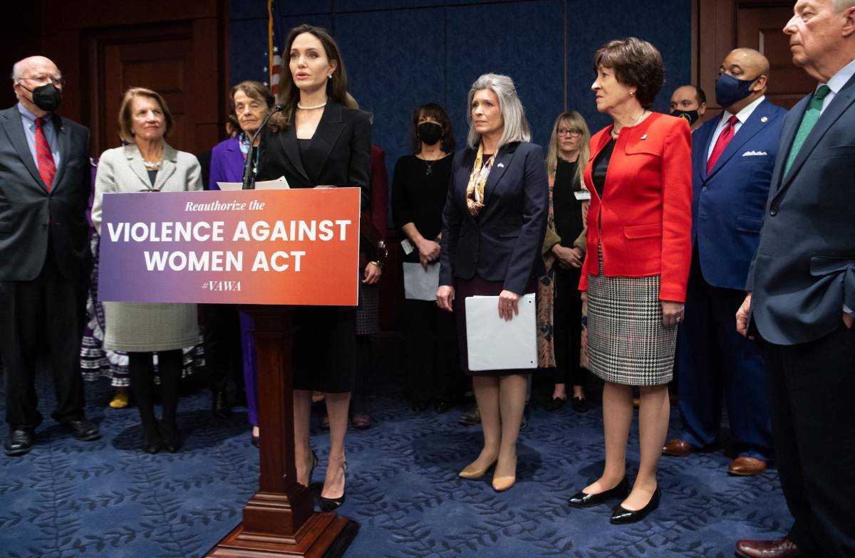 Angelina Jolie es reconocida no solo por su trayectoria como actriz, sino también por sus obras a favor de los desprotegidos.