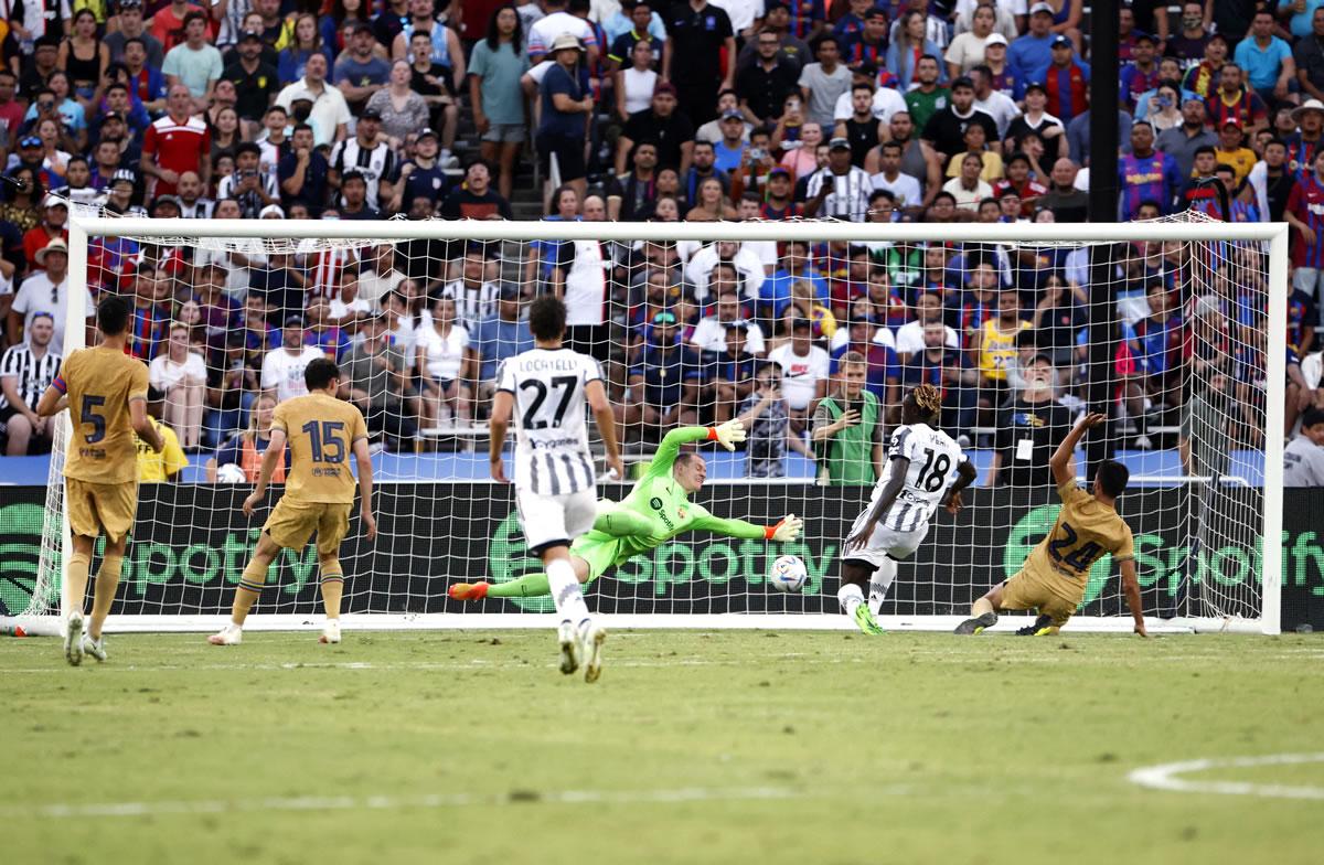 Moise Kean marcó un doblete para el empate de la Juventus frente al Barcelona.