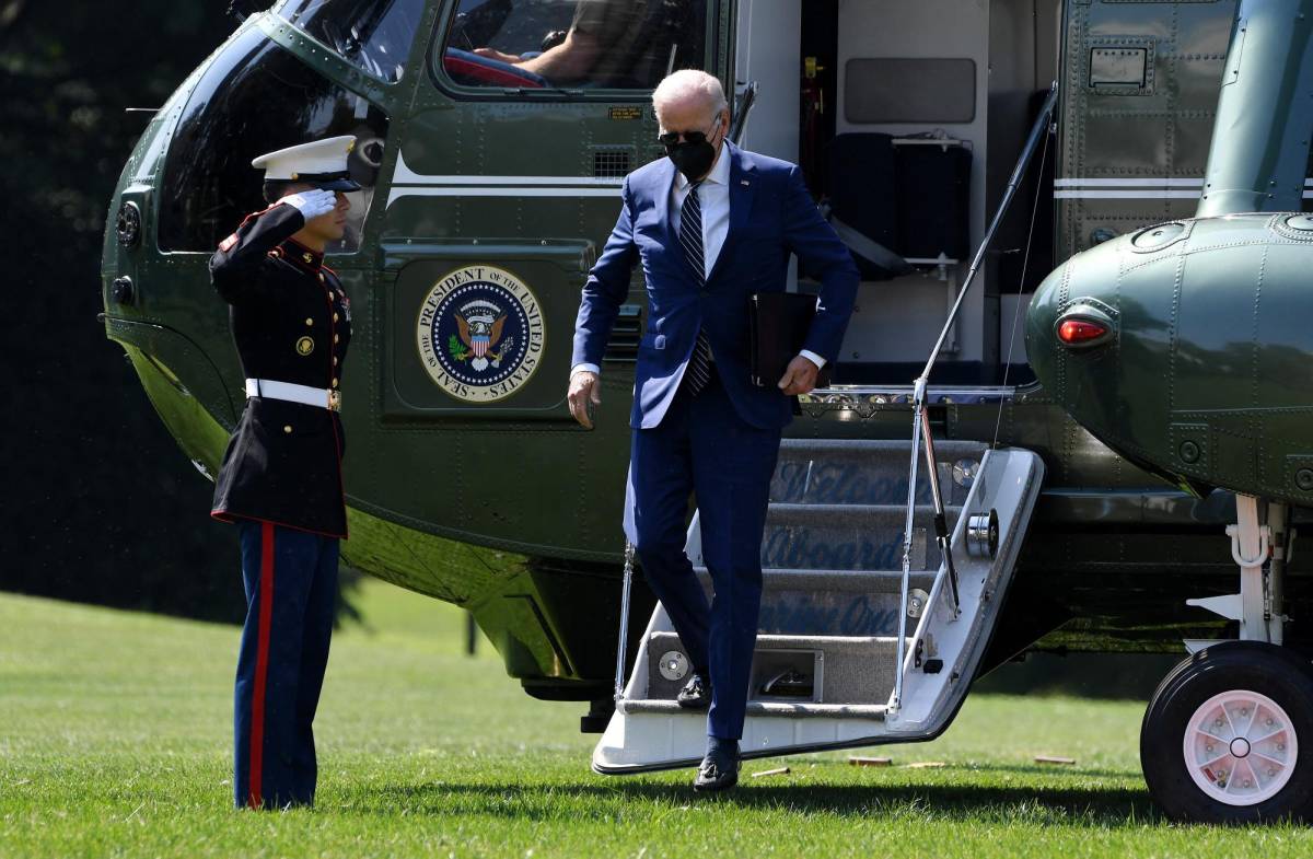 Biden regresó hoy a la Casa Blanca tras pasar una semana de vacaciones en Delaware junto a su familia.