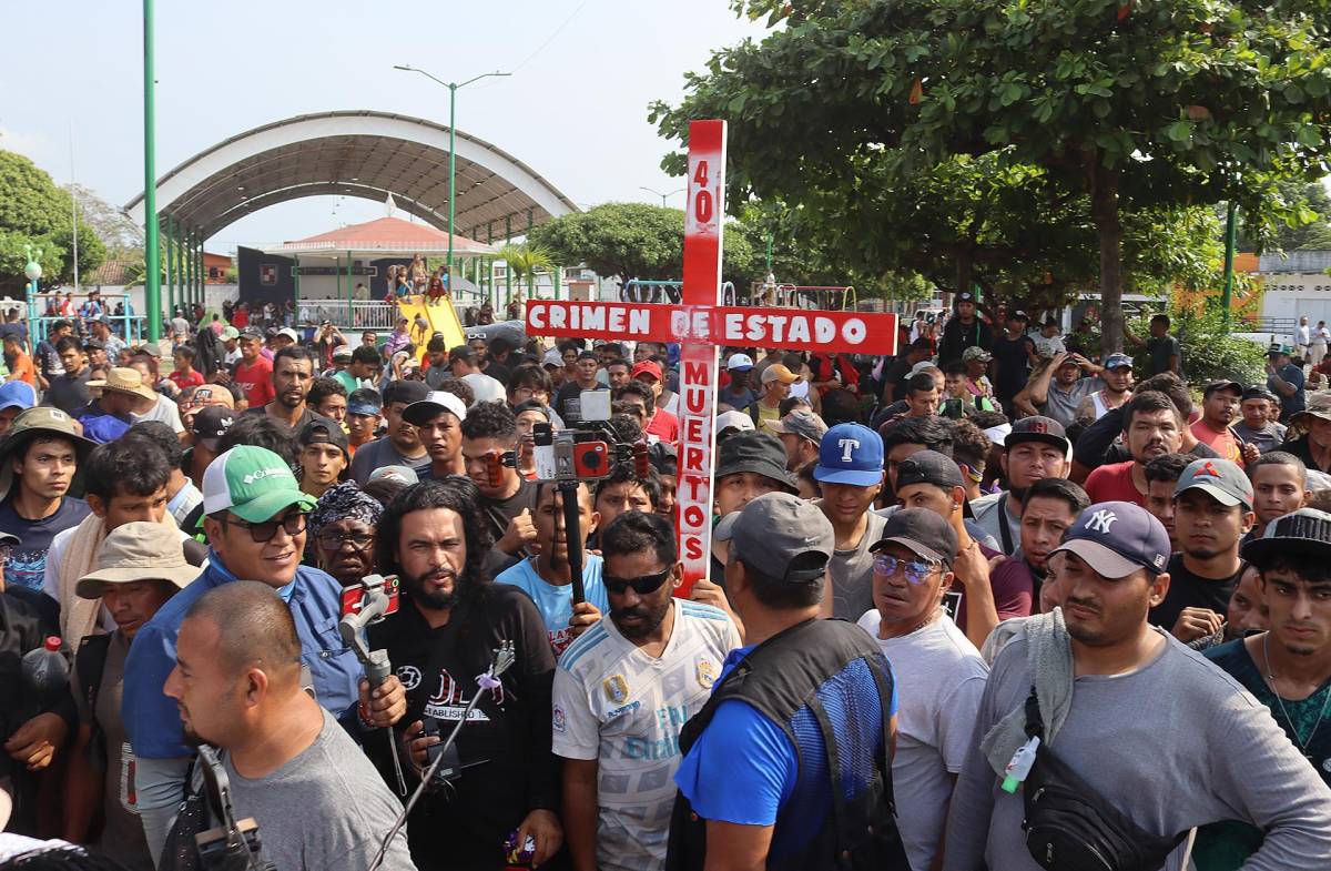 “Viacrucis migrante” pide diálogo con el Gobierno de México durante su avance
