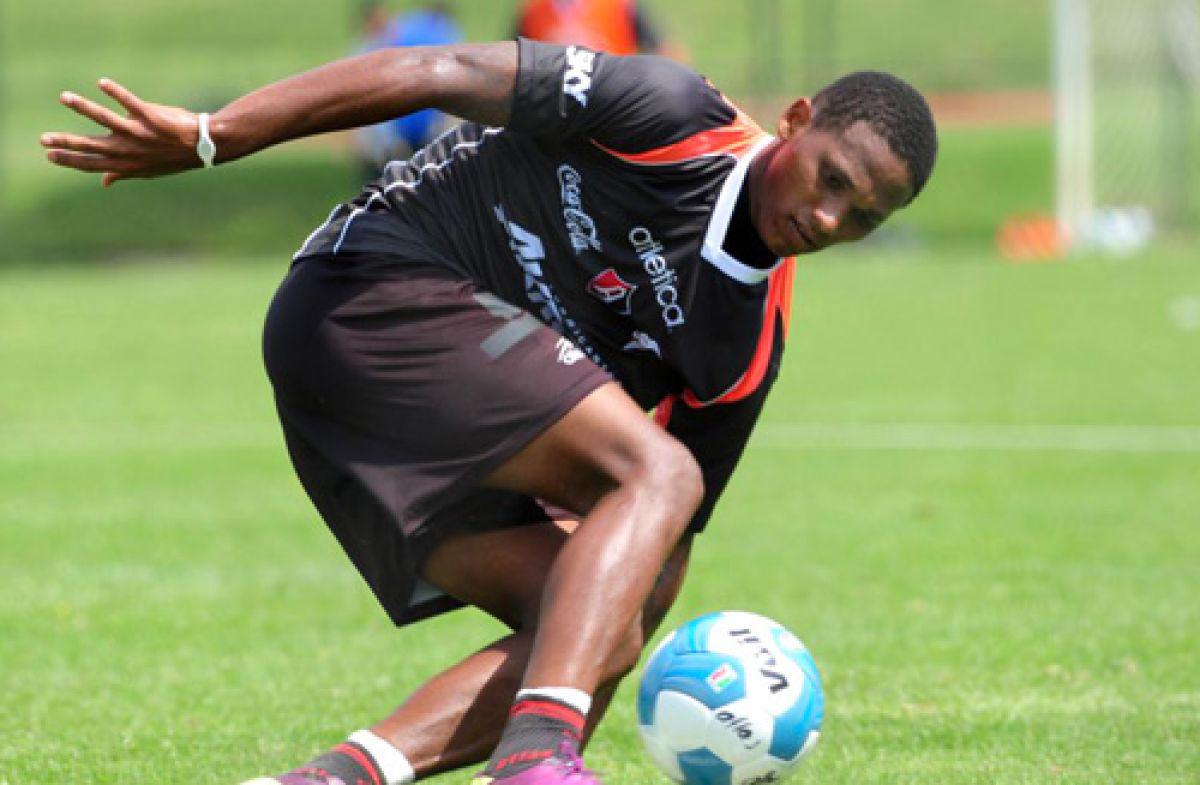En el Atlás el delantero hondureño anotó apenas un gol. Vivió un calvario en ese equipo mexicano.
