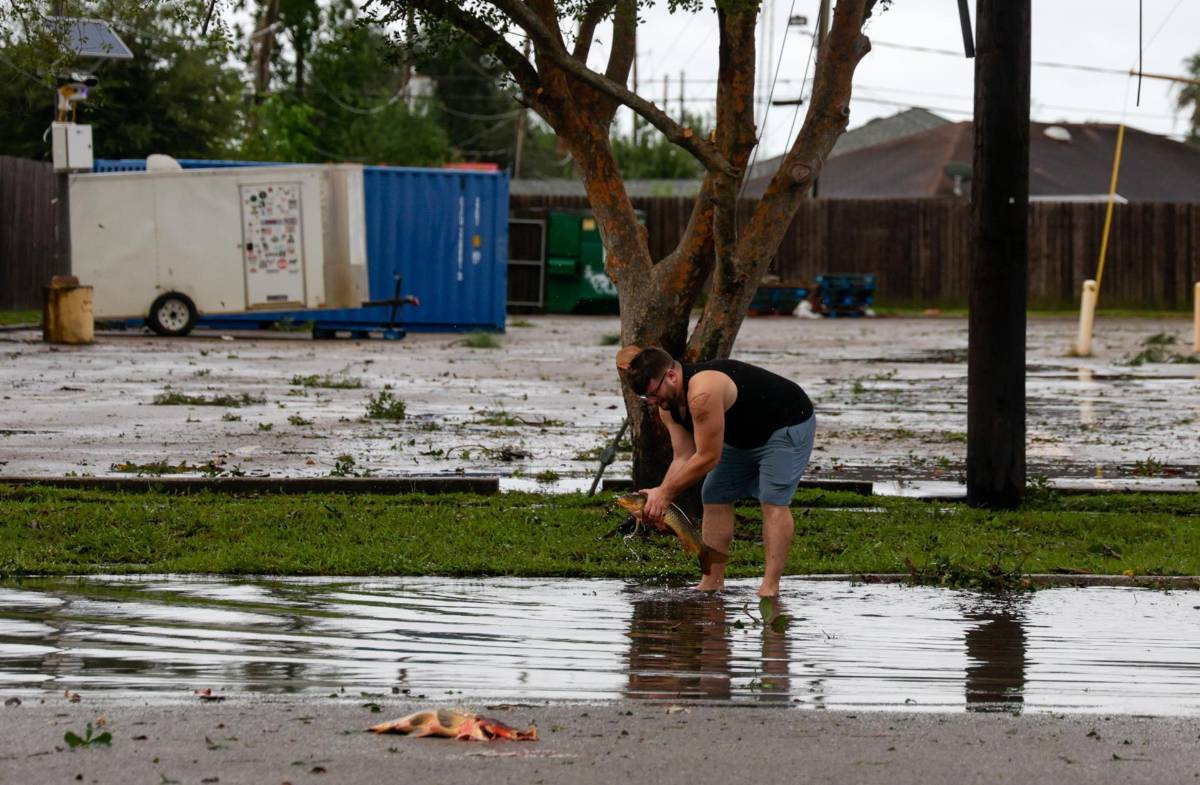 El huracán Francine se degrada a depresión tras causar inundaciones en Nueva Orleans