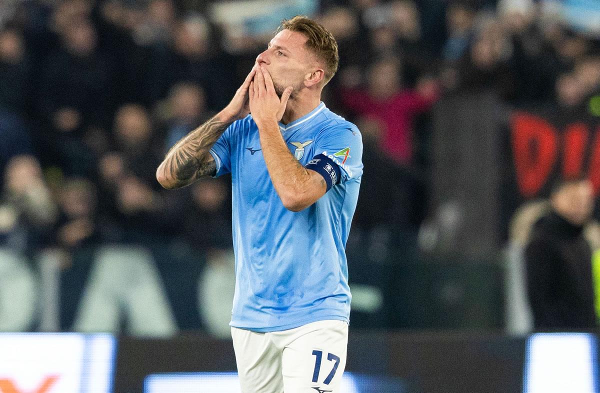 El capitán de la Lazio fue la gran figura en el estadio Olímpico de Roma.