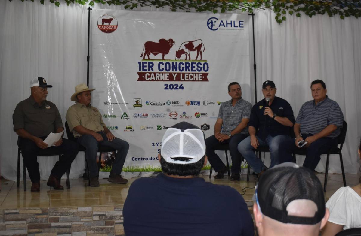 Productores de leche y carne abordarán amenaza del gusano barrenador