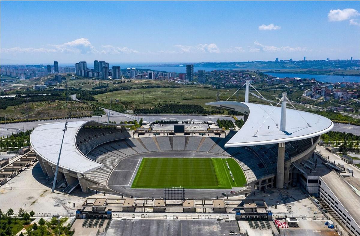 El Estadio Olímpico Atatürk de Estambul donde se jugará la final.