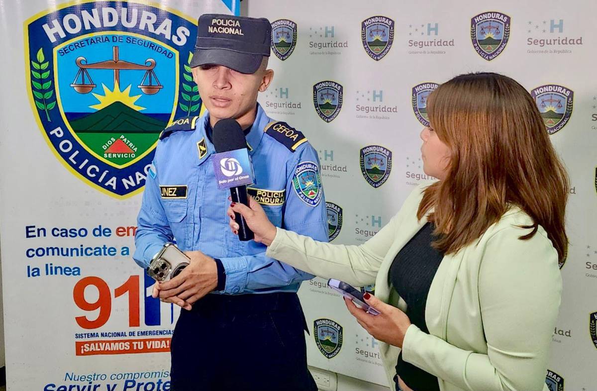 Danier Fúnez, de periodista a policía: recibe ascenso en la Policía Nacional