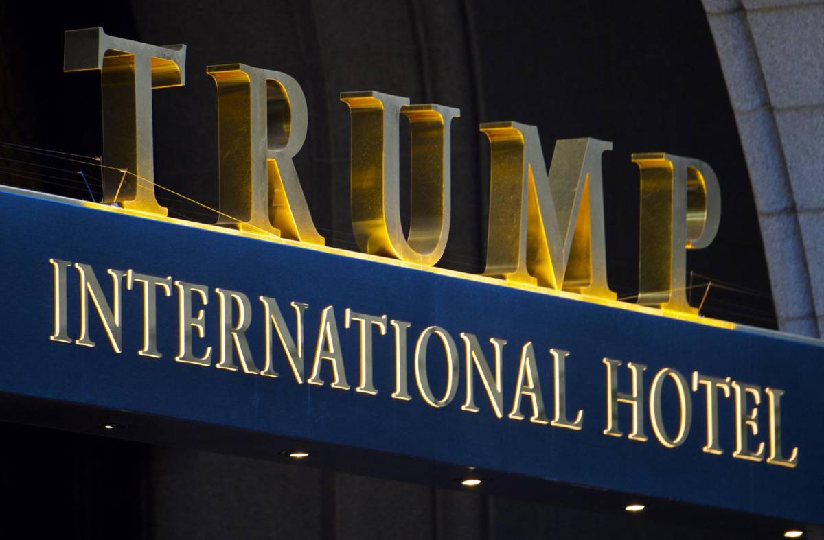 Trump pone a la venta su hotel de lujo en Washington por $370 millones