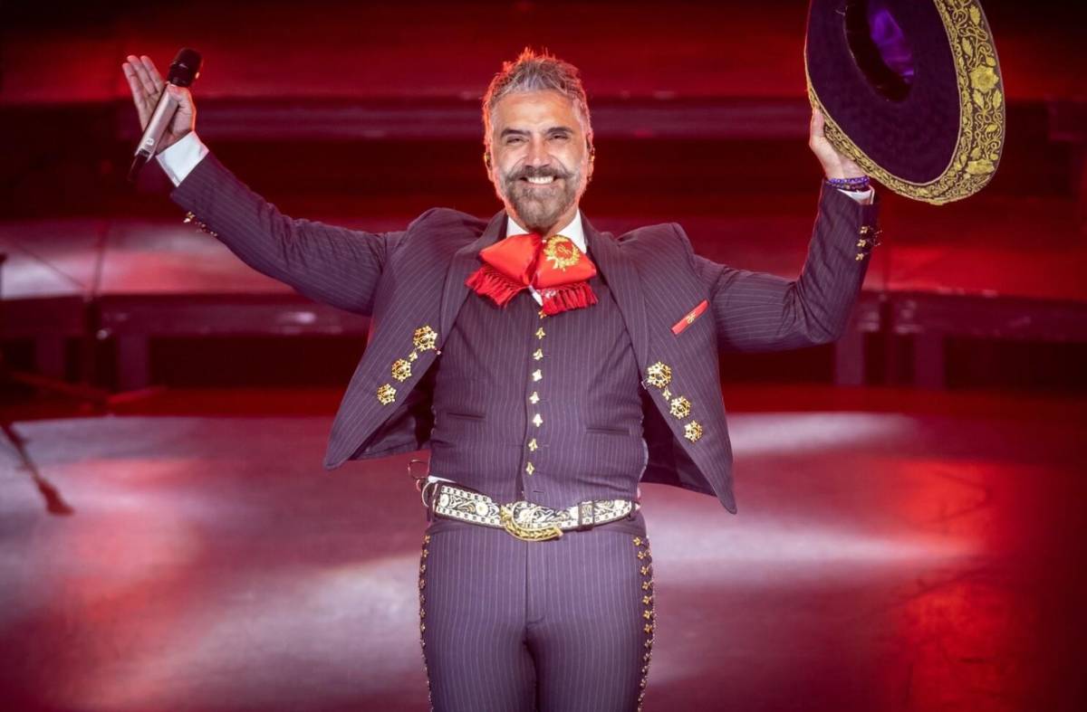 FOTOS: Alejandro Fernández ya está en Honduras para deleitar a su público